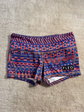 Fleo shorts medium